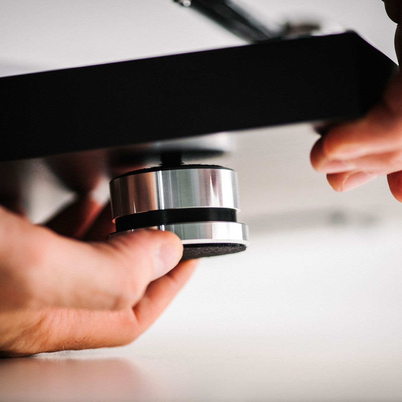 Details of Pro-Ject Debut Reference 10 Turntable - Black - Pick it Pro B Cartridge