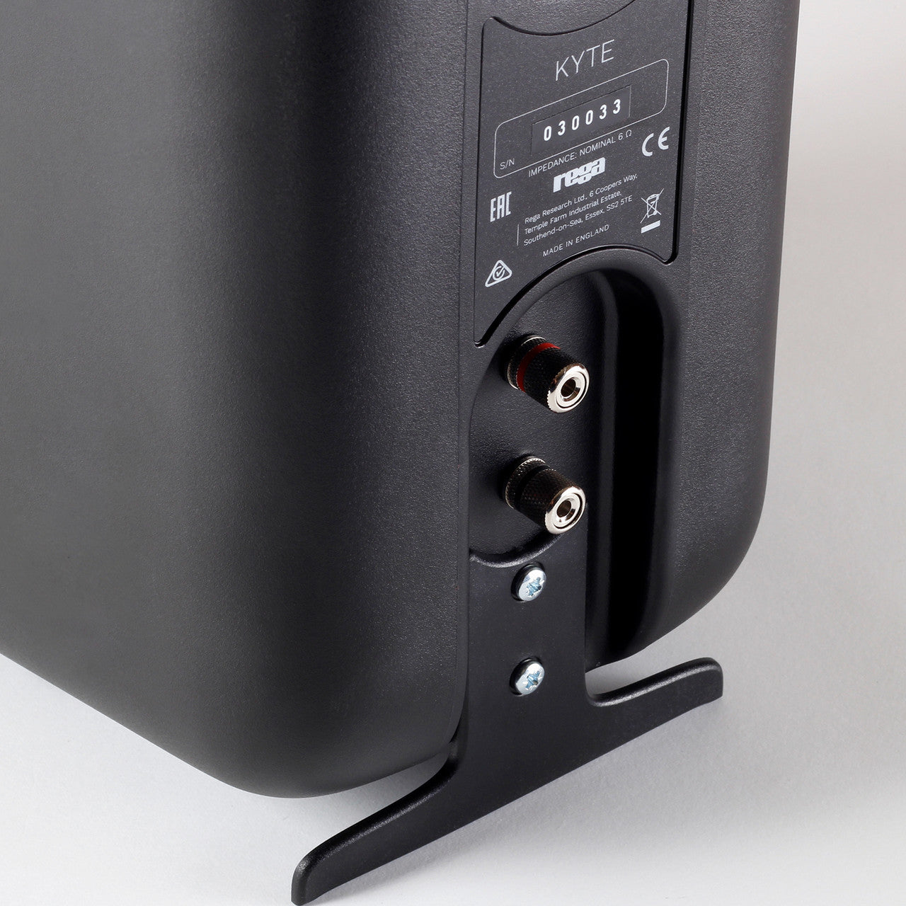 スピーカー・ウーファー rega Kyte Rega Kyte Bookshelf Speakers - Pair | Audio Advisor